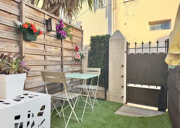 La Castre By Scls Locations